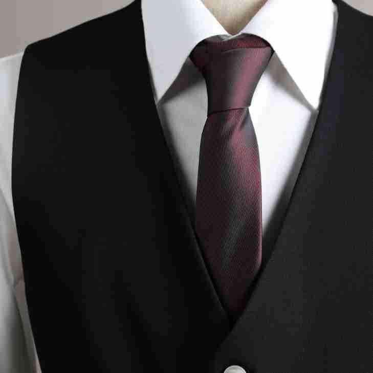 Freedom Island Striped Double-Peaked Suit, including a brooch and gift box packaging