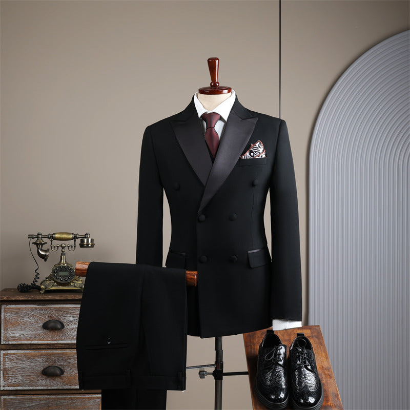 Classic double-breasted suit with notched collar. Comes with a random brooch and a beautiful gift box.