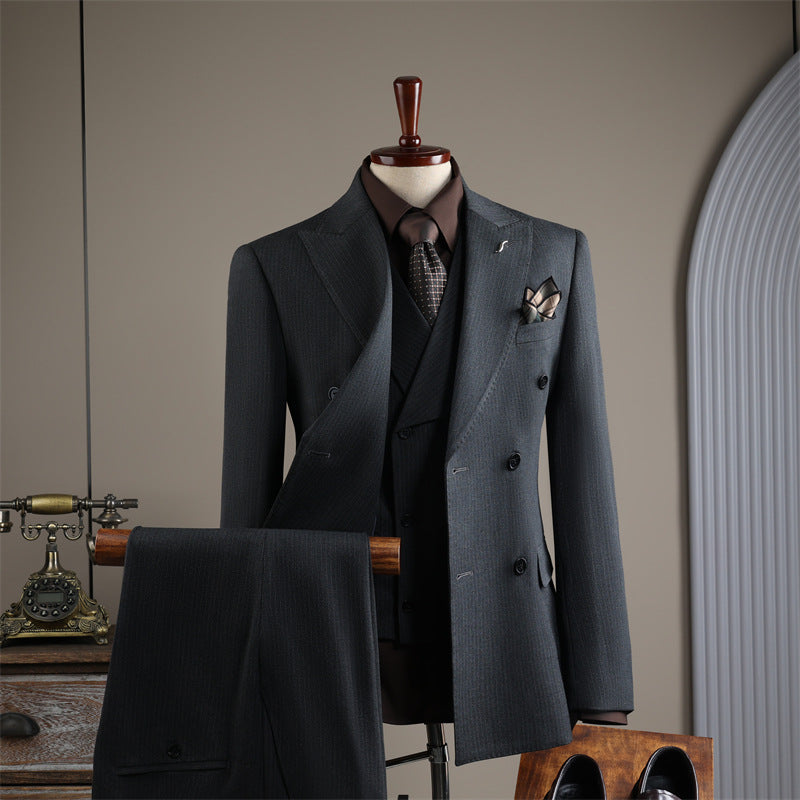 Freedom Island Striped Double-Peaked Suit, including a brooch and gift box packaging