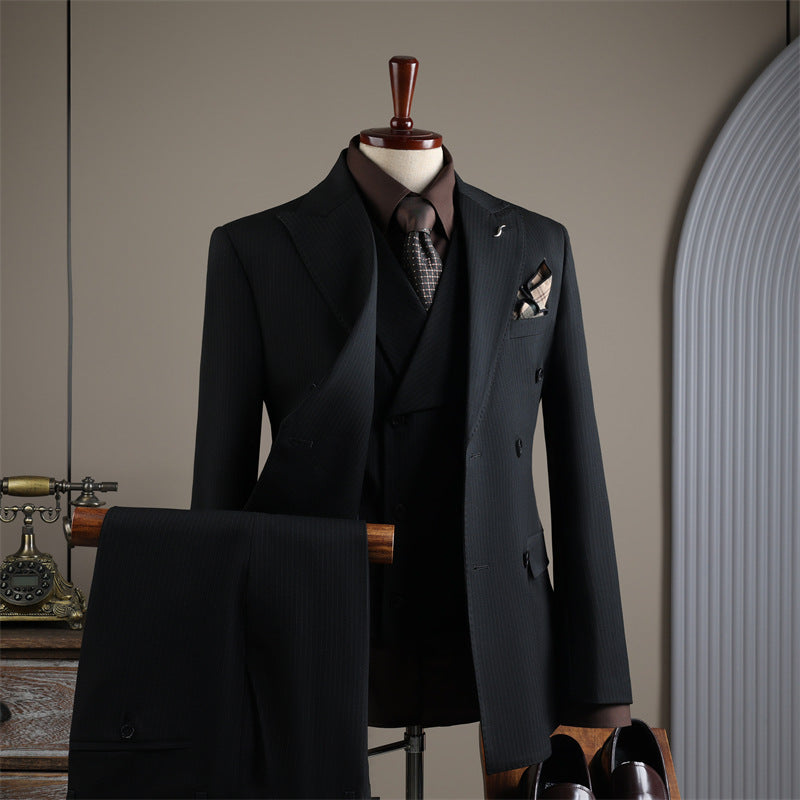 Freedom Island Striped Double-Peaked Suit, including a brooch and gift box packaging